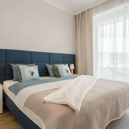 Absyntapart Biskupia * فروتسواف